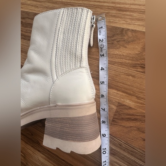Dolce Vita Martey H2O  Boots Ivory Leather Size 7.5 - Picture 9 of 10